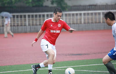 “首屆國禎環(huán)保足球邀請賽”圓滿落幕 國禎環(huán)保足球隊(duì)勇奪亞軍